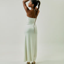 Carregar imagem no visualizador da galeria, Vestido Longo Capri Branco com fios Prata