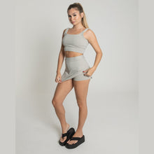 Carregar imagem no visualizador da galeria, Saia short Lana