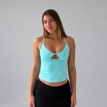 Carregar imagem no visualizador da galeria, Blusa Helena Efeito Silicone
